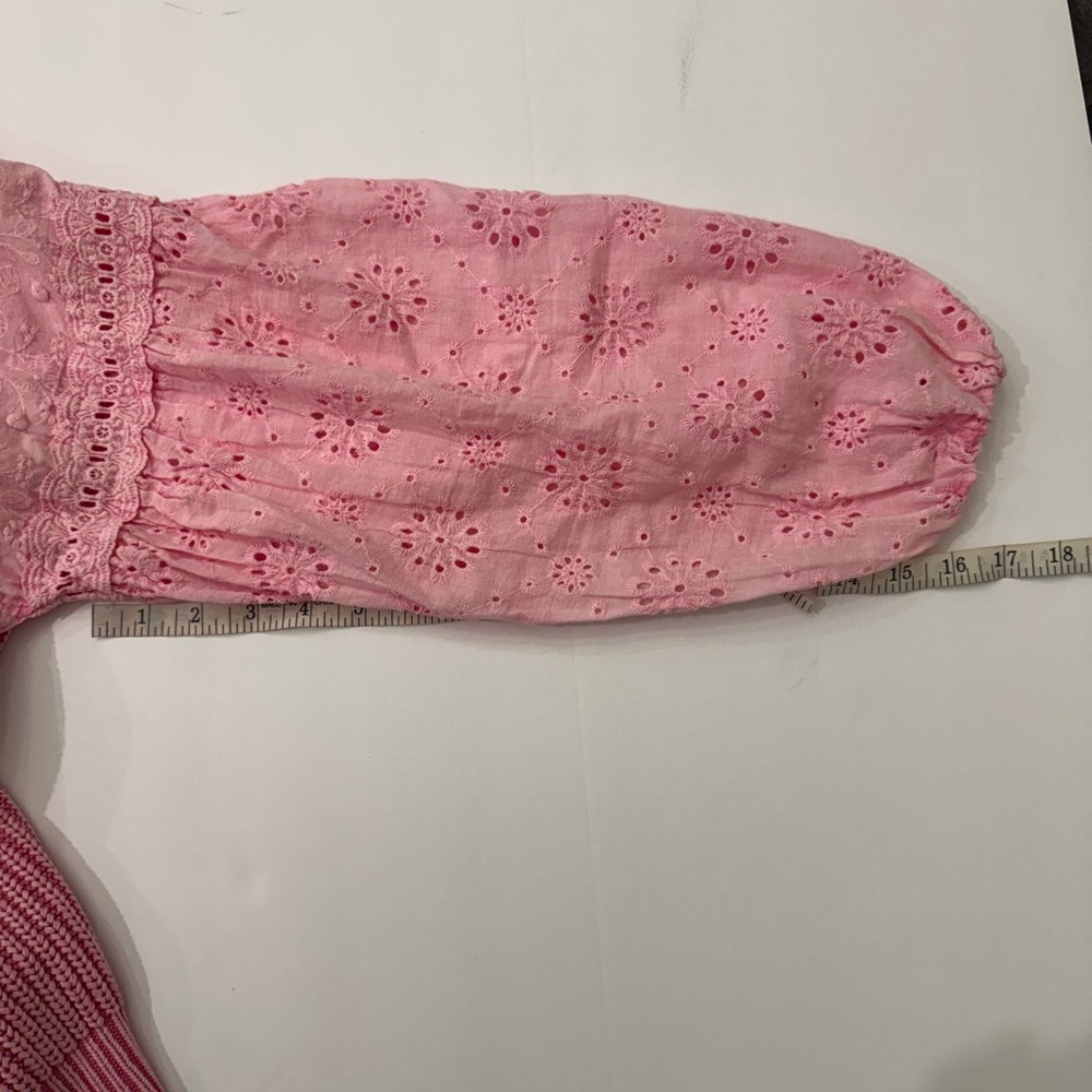Fate Sweater with pink eyelet sleeves Size Small - Picture 10 of 10